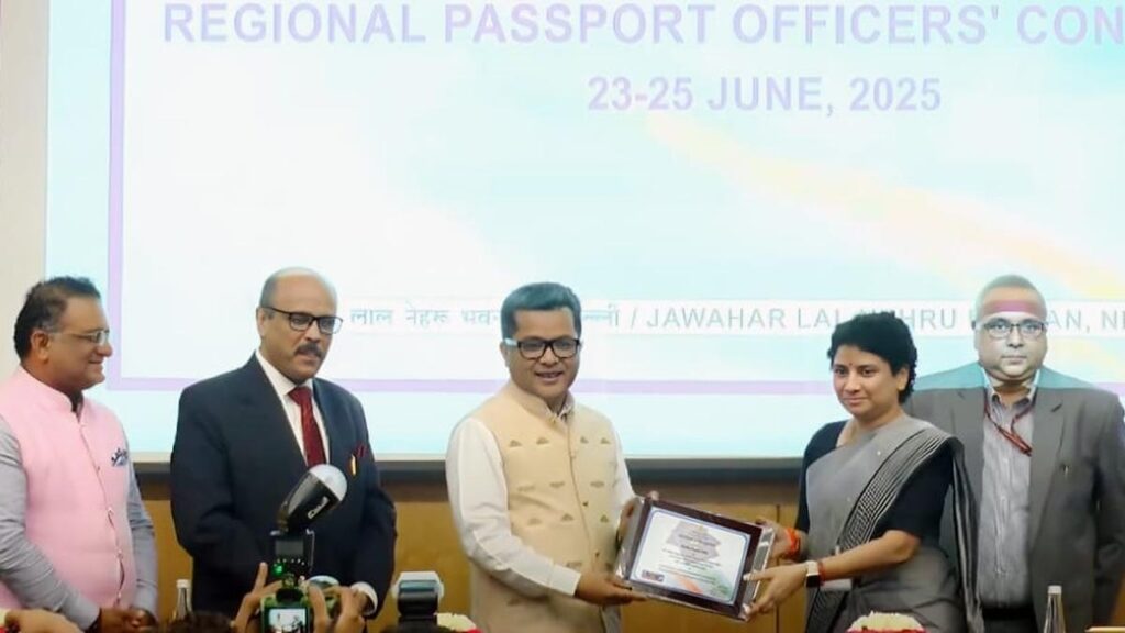 AP police bags award for verifying 6.25 lakh passport applications within 3 days