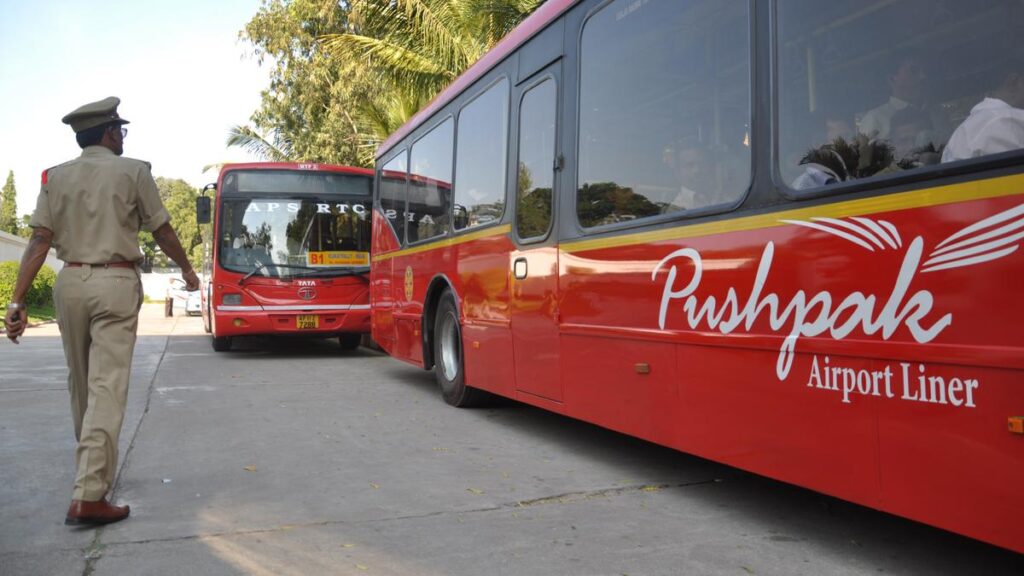 Hyderabad | Airport Pushpak bus ticket costs up to ₹100 more, TGSRTC quietly hikes fare
