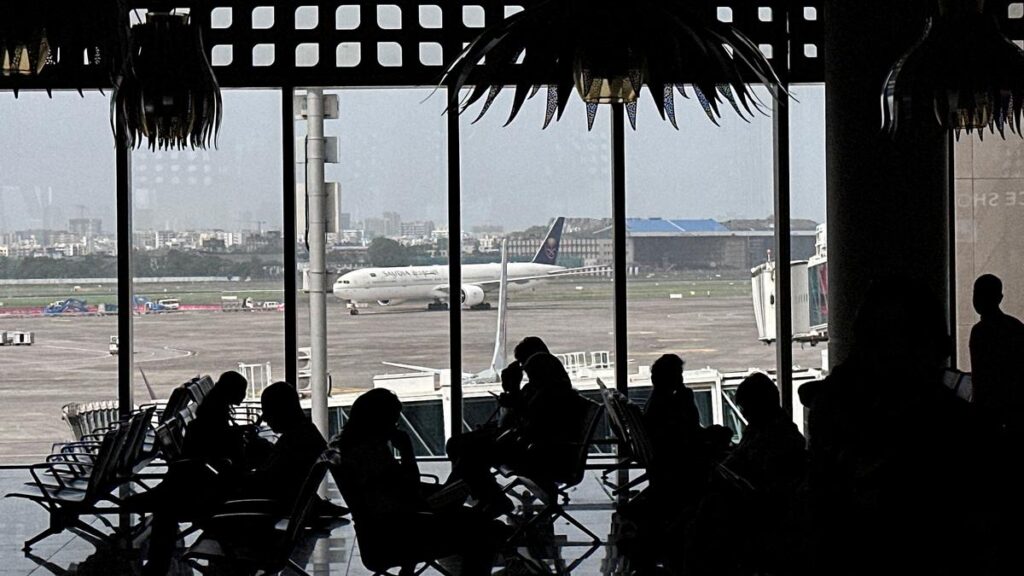 Middle East tensions: Air India temporarily stops flights to Europe, 5 destinations in U.S., Canada