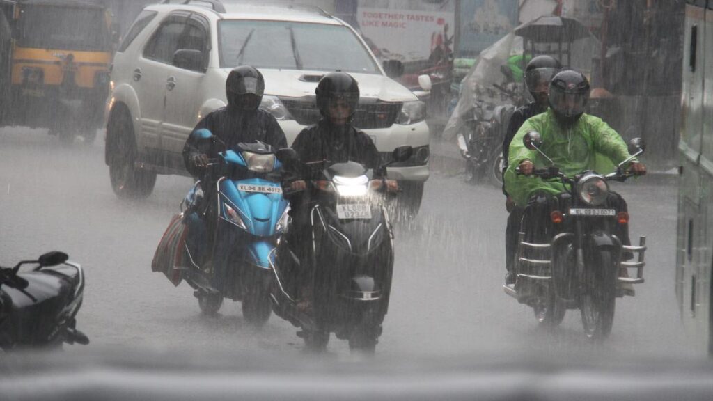 Kerala rains: Orange alert in Kasaragod, holiday declared for educational institutions