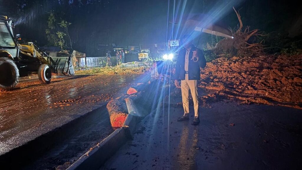 Bengaluru-Mangaluru highway blocked by landslip on Shiradi Ghat