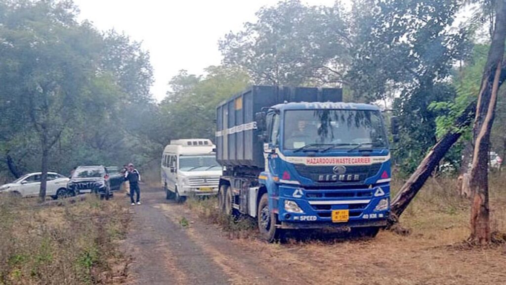 All 337 tonnes of waste of Union Carbide factory burnt to ashes at disposal unit in Madhya Pradesh