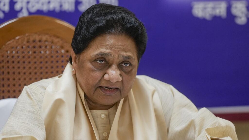 Census directly related to public welfare, must be done honestly: Mayawati