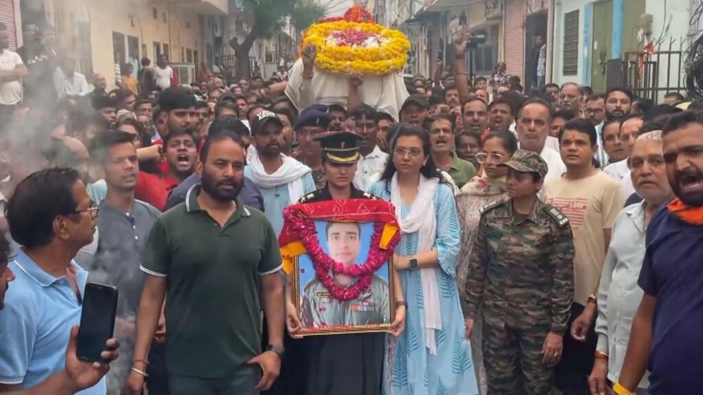 Army veteran pilot who died in Kedarnath helicopter crash cremated