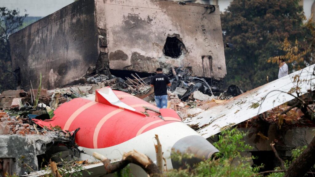 Boeing faces headwinds from crashes and competition