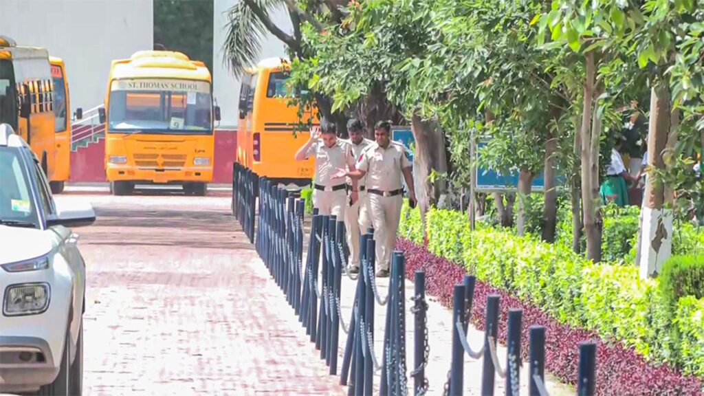 Five Delhi schools get bomb threat; city witnesses 10 such incidents in three days