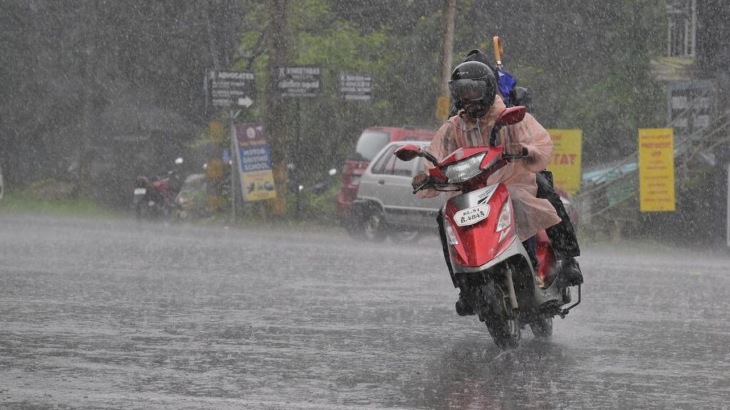Red alert for two districts on Sunday as monsoon shifts gears
