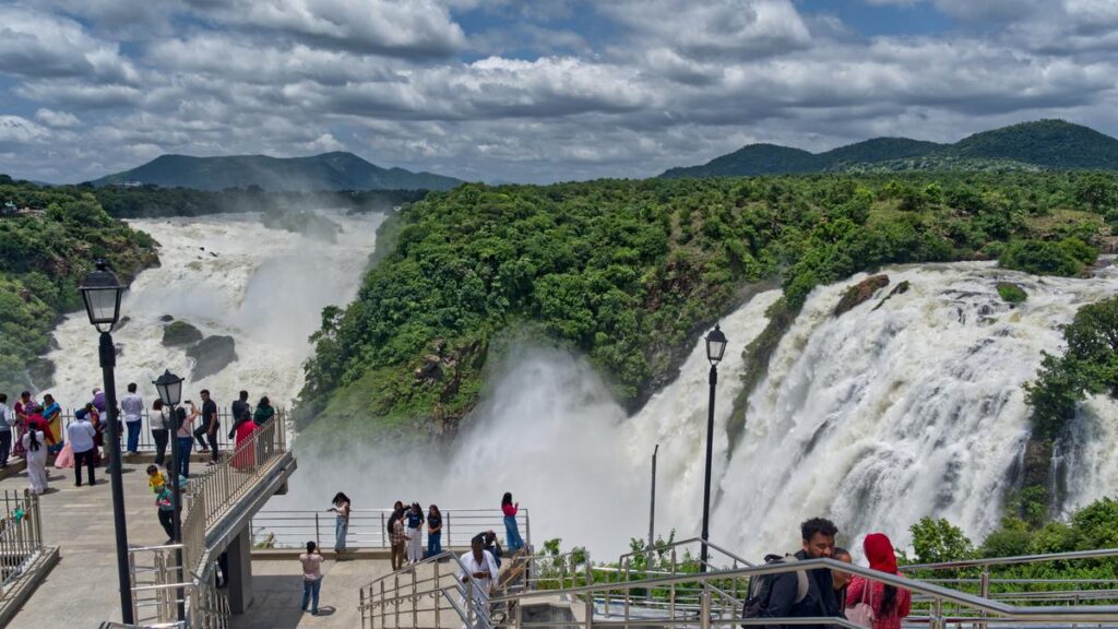 Shivanasamudra: Where water turns into milk