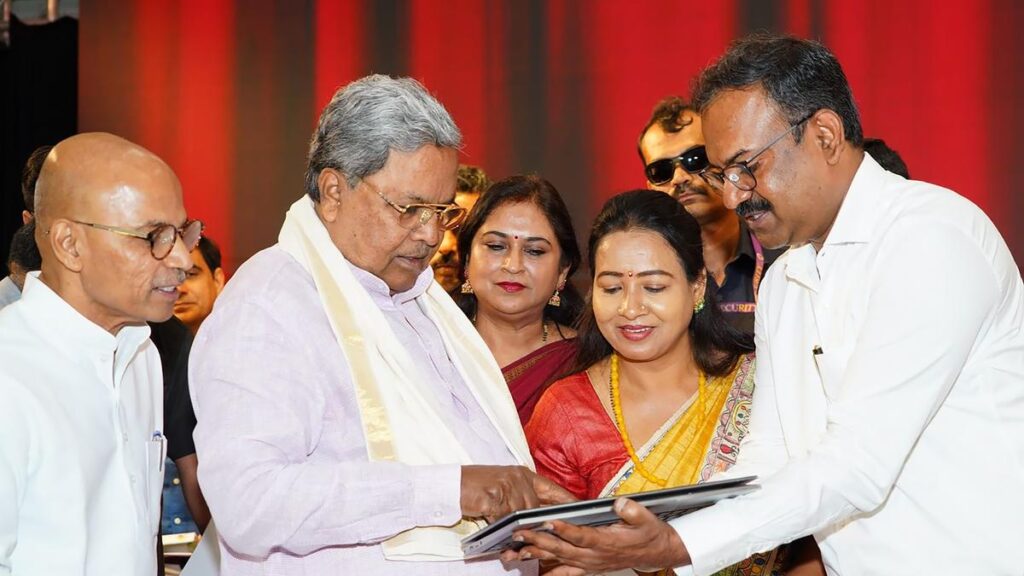 Chief Minister launches special DigiLocker technology for registration of nurses