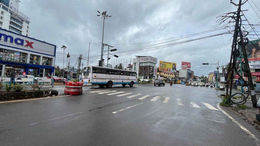 Mananchira-Malaparamba road widening work likely to be completed by February 2026