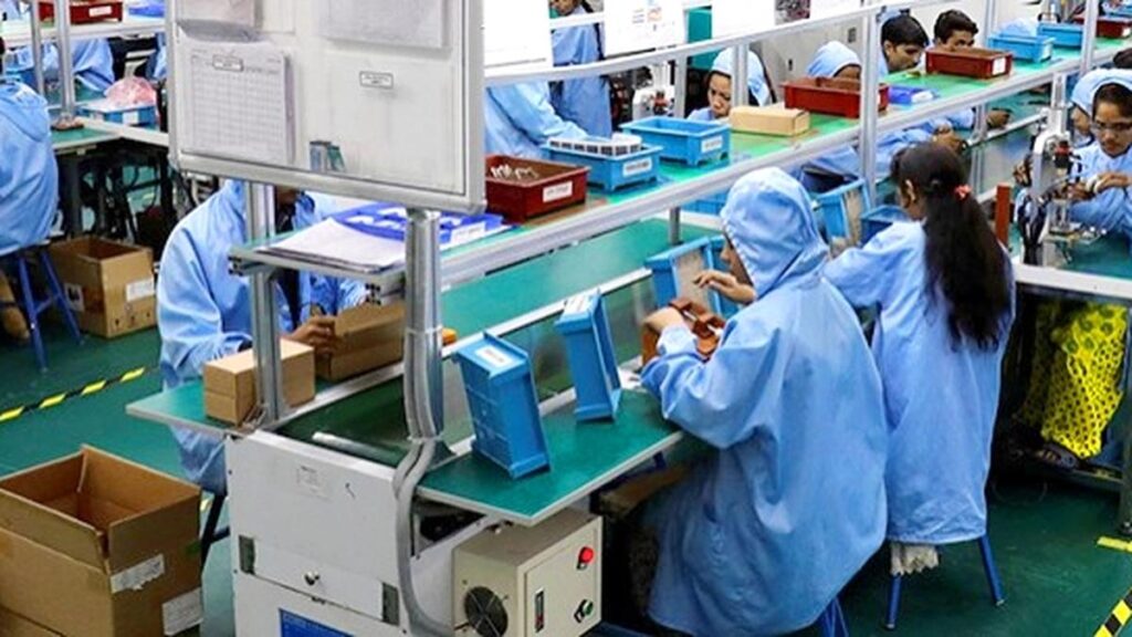 India’s mobile phone exports rise 127 times to ₹2 lakh crore in 10 years
