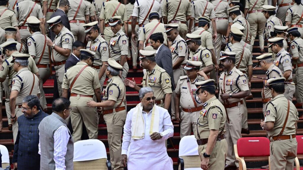 35 IPS officers transferred in Karnataka