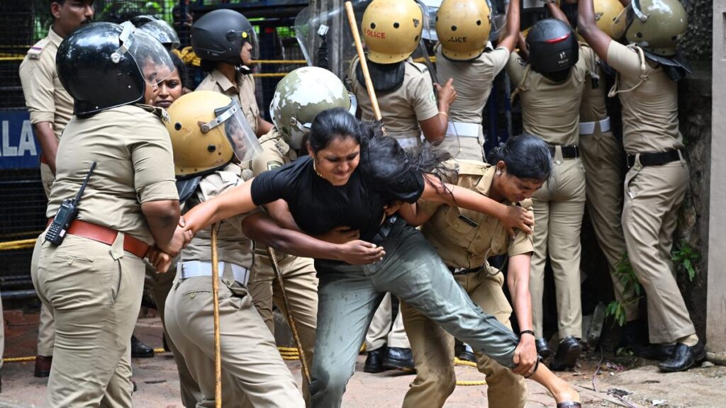 Suspension of Kerala University Registrar draws flak