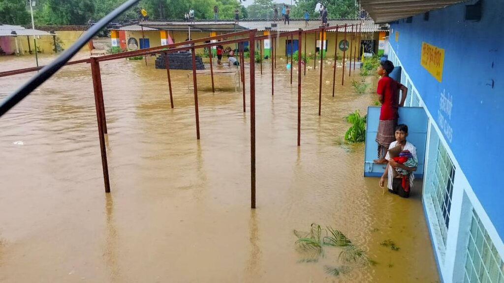 Jamshedpur on alert as Kharkhai, Swarnarekha rivers cross danger mark following heavy rains