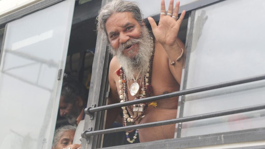 L-G flags off first batch of Amarnath Yatra pilgrims from Jammu amid multi-tier security
