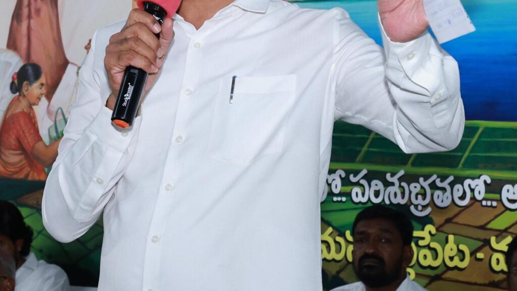 Switch on Kaleshwaram PHs to protect wilting crops: Harish