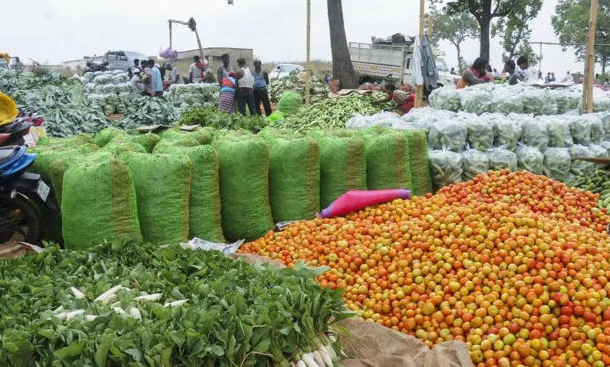 India’s Wholesale Inflation Falls